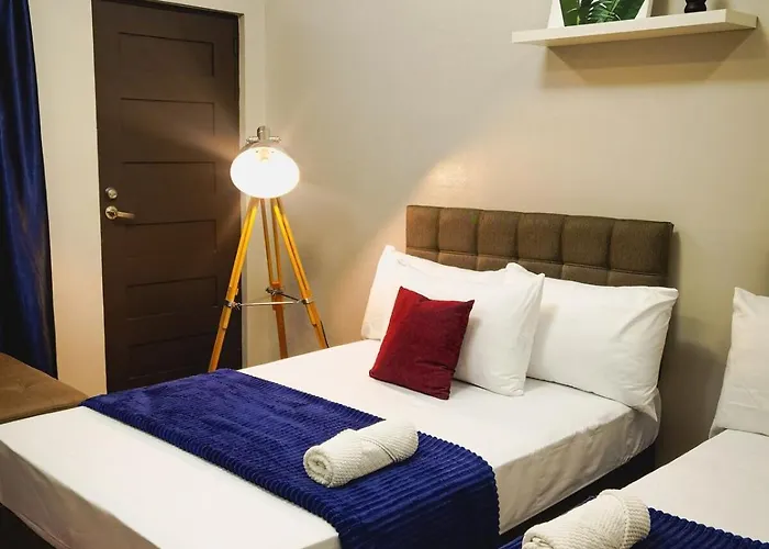 Makati Royale Luxury 4-bedroom Holiday home